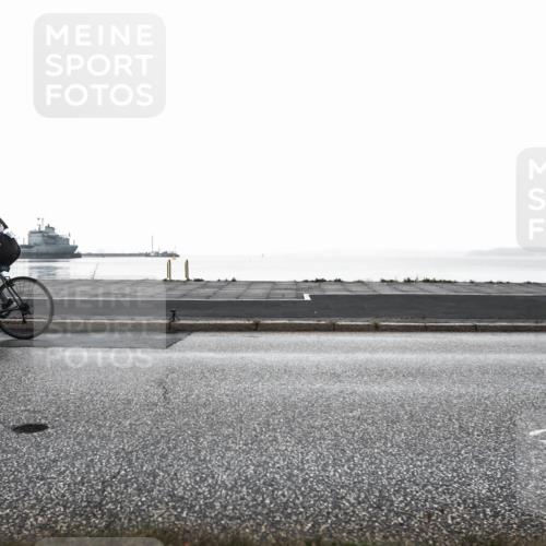 16.08.2026 - KN Förde Triathlon 2026 H.Heesch http://msf.ph/oto/9963401 16.08.2026 09:33:24 Radfahren 129, 149, 215, 244, 247 meine-sportfotos.de