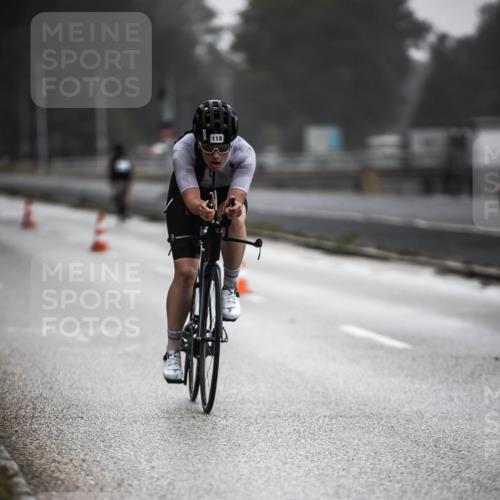 16.08.2026 - KN Förde Triathlon 2026 H.Heesch http://msf.ph/oto/9963538 16.08.2026 09:31:24 Radfahren 118, 188, 258 meine-sportfotos.de