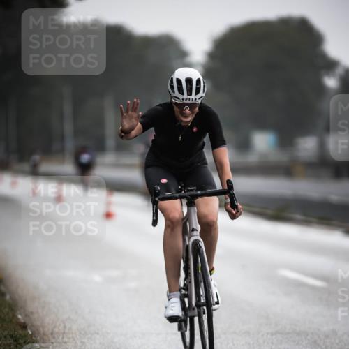16.08.2026 - KN Förde Triathlon 2026 H.Heesch http://msf.ph/oto/9963575 16.08.2026 09:31:33 Radfahren 217, 226 meine-sportfotos.de