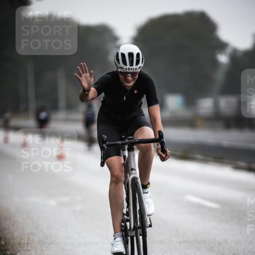 16.08.2026 - KN Förde Triathlon 2026 H.Heesch http://msf.ph/oto/9963577 16.08.2026 09:31:34 Radfahren 217, 226 meine-sportfotos.de