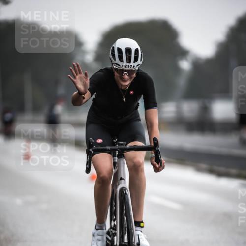 16.08.2026 - KN Förde Triathlon 2026 H.Heesch http://msf.ph/oto/9963582 16.08.2026 09:31:34 Radfahren 217, 226 meine-sportfotos.de