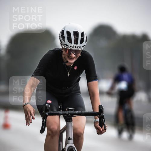 16.08.2026 - KN Förde Triathlon 2026 H.Heesch http://msf.ph/oto/9963590 16.08.2026 09:31:34 Radfahren 217, 226 meine-sportfotos.de