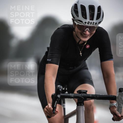 16.08.2026 - KN Förde Triathlon 2026 H.Heesch http://msf.ph/oto/9963596 16.08.2026 09:31:35 Radfahren 217, 222 meine-sportfotos.de
