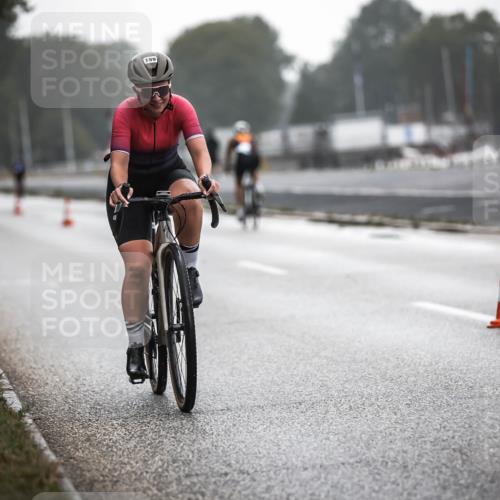 16.08.2026 - KN Förde Triathlon 2026 H.Heesch http://msf.ph/oto/9963604 16.08.2026 09:31:48 Radfahren 106, 143, 199, 242 meine-sportfotos.de