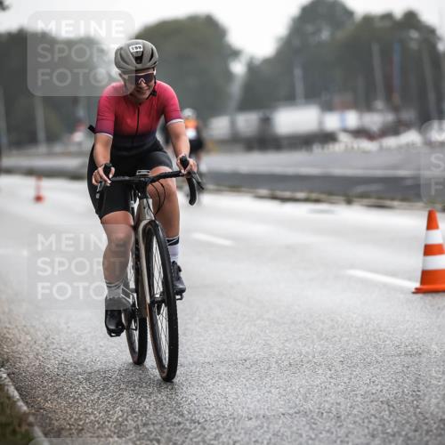 16.08.2026 - KN Förde Triathlon 2026 H.Heesch http://msf.ph/oto/9963606 16.08.2026 09:31:48 Radfahren 106, 143, 199, 242 meine-sportfotos.de