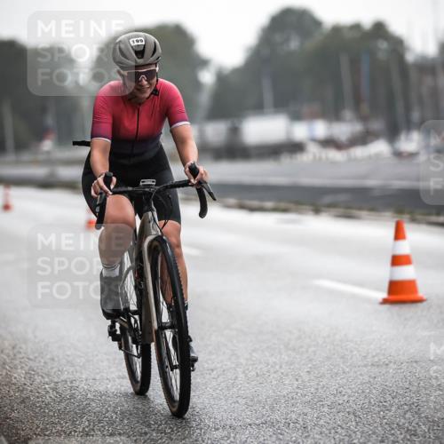 16.08.2026 - KN Förde Triathlon 2026 H.Heesch http://msf.ph/oto/9963609 16.08.2026 09:31:48 Radfahren 106, 143, 199, 242 meine-sportfotos.de