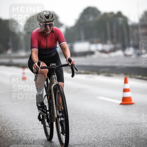 16.08.2026 - KN Förde Triathlon 2026 H.Heesch http://msf.ph/oto/9963611 16.08.2026 09:31:48 Radfahren 106, 143, 199, 242 meine-sportfotos.de