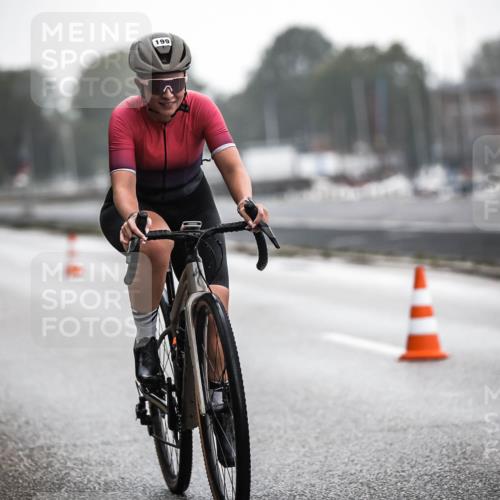 16.08.2026 - KN Förde Triathlon 2026 H.Heesch http://msf.ph/oto/9963612 16.08.2026 09:31:48 Radfahren 106, 143, 199, 242 meine-sportfotos.de