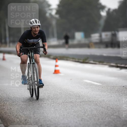 16.08.2026 - KN Förde Triathlon 2026 H.Heesch http://msf.ph/oto/9963614 16.08.2026 09:31:53 Radfahren 106, 140, 242, 245 meine-sportfotos.de