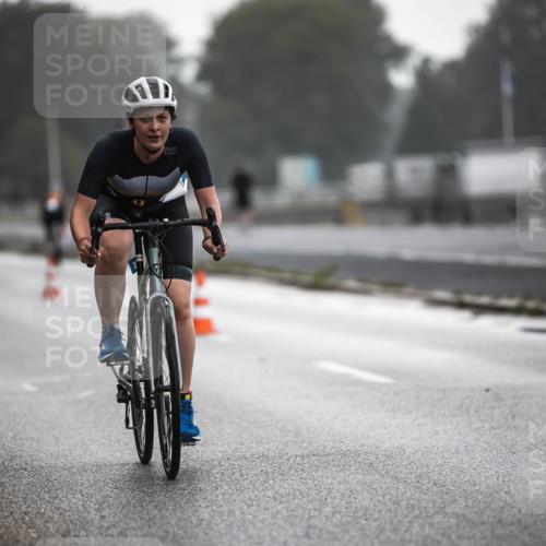 16.08.2026 - KN Förde Triathlon 2026 H.Heesch http://msf.ph/oto/9963619 16.08.2026 09:31:53 Radfahren 106, 140, 242, 245 meine-sportfotos.de