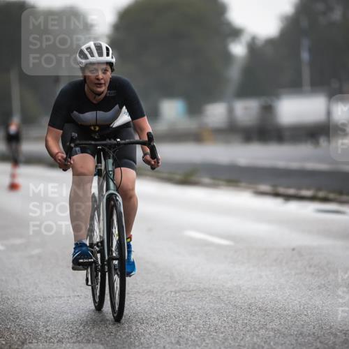 16.08.2026 - KN Förde Triathlon 2026 H.Heesch http://msf.ph/oto/9963622 16.08.2026 09:31:53 Radfahren 106, 140, 242, 245 meine-sportfotos.de