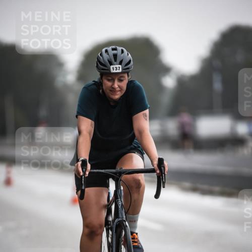 16.08.2026 - KN Förde Triathlon 2026 H.Heesch http://msf.ph/oto/9963689 16.08.2026 09:32:13 Radfahren 120, 137, 154, 213, 805 meine-sportfotos.de