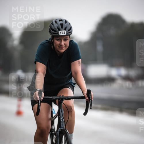 16.08.2026 - KN Förde Triathlon 2026 H.Heesch http://msf.ph/oto/9963692 16.08.2026 09:32:13 Radfahren 120, 137, 154, 213, 805 meine-sportfotos.de