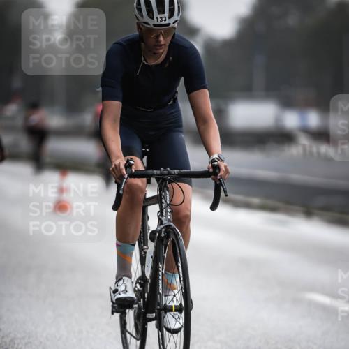 16.08.2026 - KN Förde Triathlon 2026 H.Heesch http://msf.ph/oto/9963732 16.08.2026 09:32:22 Radfahren 125, 133, 232, 262 meine-sportfotos.de