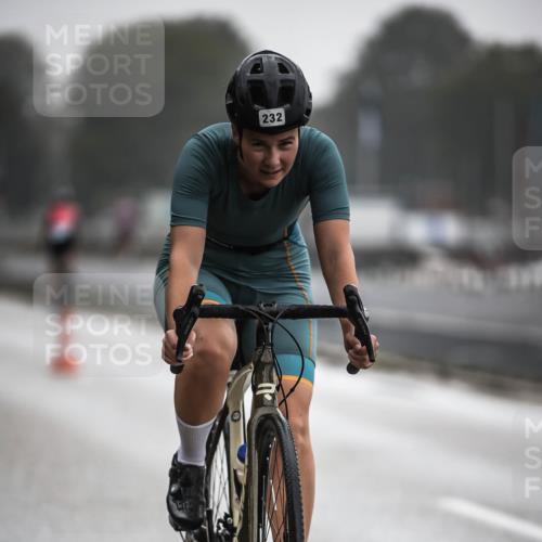16.08.2026 - KN Förde Triathlon 2026 H.Heesch http://msf.ph/oto/9963740 16.08.2026 09:32:24 Radfahren 133, 232, 262 meine-sportfotos.de