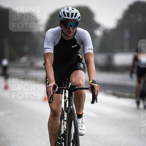 16.08.2026 - KN Förde Triathlon 2026 H.Heesch http://msf.ph/oto/9963772 16.08.2026 09:32:36 Radfahren 127, 131, 147, 148, 246, 252 meine-sportfotos.de