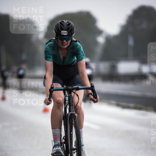 16.08.2026 - KN Förde Triathlon 2026 H.Heesch http://msf.ph/oto/9963800 16.08.2026 09:32:47 Radfahren 158, 162, 229, 238, 240, 251 meine-sportfotos.de