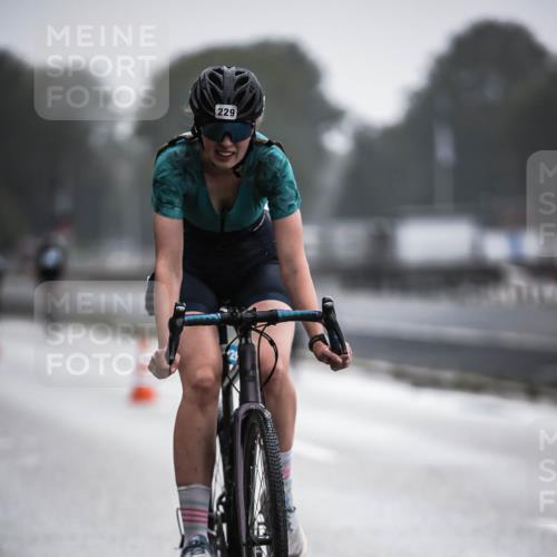 16.08.2026 - KN Förde Triathlon 2026 H.Heesch http://msf.ph/oto/9963801 16.08.2026 09:32:47 Radfahren 158, 162, 229, 238, 240, 251 meine-sportfotos.de