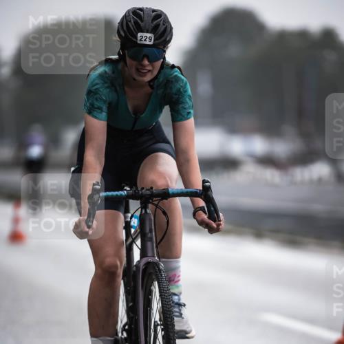 16.08.2026 - KN Förde Triathlon 2026 H.Heesch http://msf.ph/oto/9963806 16.08.2026 09:32:47 Radfahren 158, 162, 229, 238, 240, 251 meine-sportfotos.de