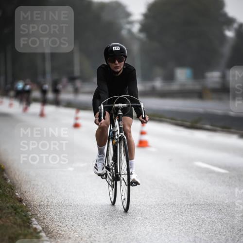 16.08.2026 - KN Förde Triathlon 2026 H.Heesch http://msf.ph/oto/9963868 16.08.2026 09:33:03 Radfahren 135, 235, 254 meine-sportfotos.de