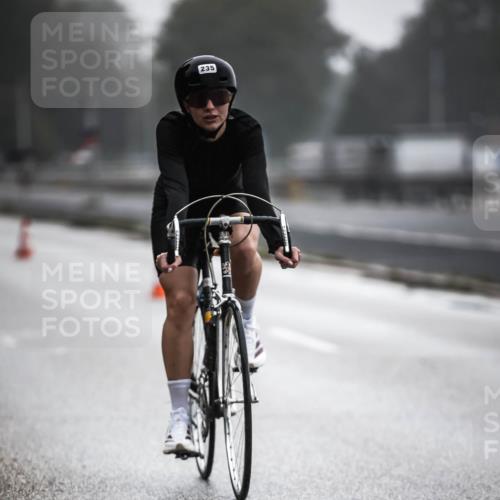 16.08.2026 - KN Förde Triathlon 2026 H.Heesch http://msf.ph/oto/9963877 16.08.2026 09:33:04 Radfahren 135, 235, 254 meine-sportfotos.de