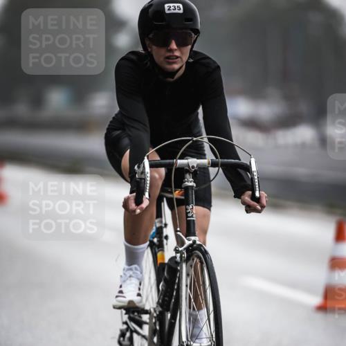 16.08.2026 - KN Förde Triathlon 2026 H.Heesch http://msf.ph/oto/9963887 16.08.2026 09:33:04 Radfahren 135, 235, 254 meine-sportfotos.de