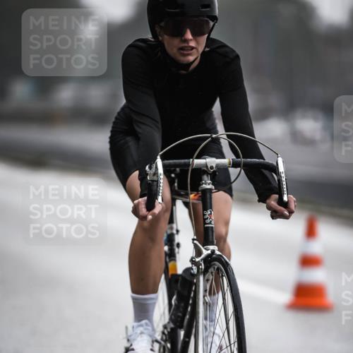 16.08.2026 - KN Förde Triathlon 2026 H.Heesch http://msf.ph/oto/9963889 16.08.2026 09:33:04 Radfahren 135, 235, 254 meine-sportfotos.de