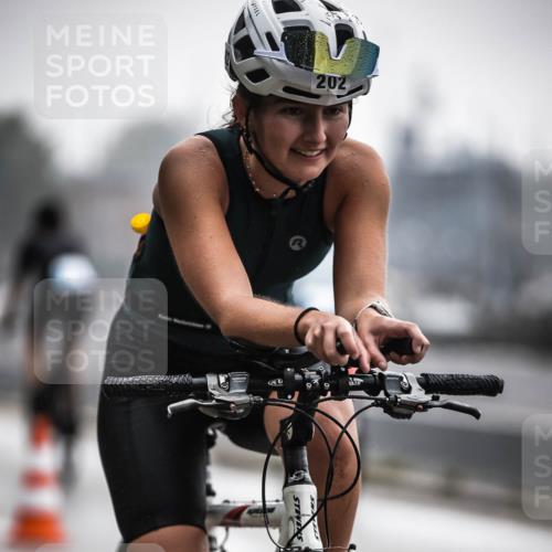 16.08.2026 - KN Förde Triathlon 2026 H.Heesch http://msf.ph/oto/9963998 16.08.2026 09:33:48 Radfahren 202 meine-sportfotos.de