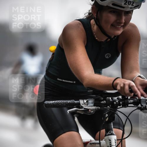 16.08.2026 - KN Förde Triathlon 2026 H.Heesch http://msf.ph/oto/9964001 16.08.2026 09:33:48 Radfahren 202 meine-sportfotos.de