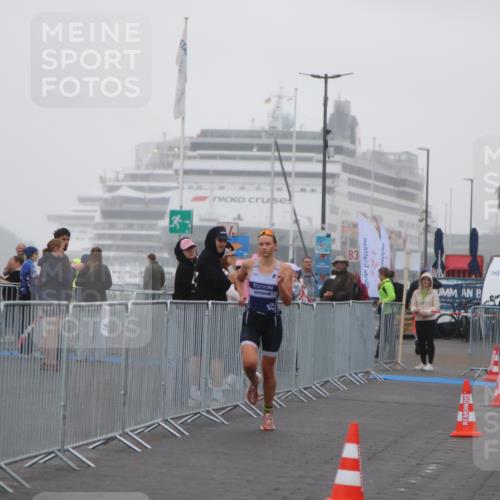 16.08.2026 - KN Förde Triathlon 2026 Markus Tischler http://msf.ph/oto/9964161 16.08.2026 09:50:14 Ziel  meine-sportfotos.de
