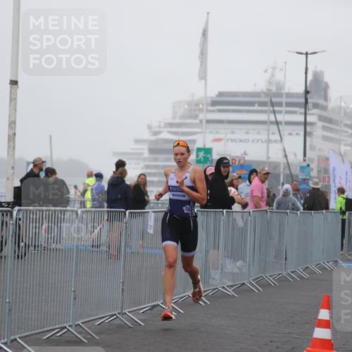 16.08.2026 - KN Förde Triathlon 2026 Markus Tischler http://msf.ph/oto/9964193 16.08.2026 09:50:15 Ziel  meine-sportfotos.de