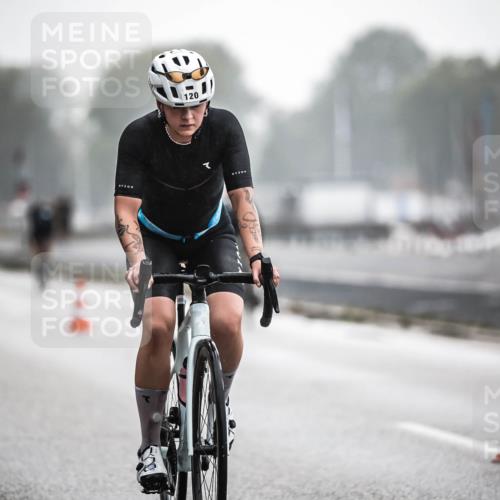 16.08.2026 - KN Förde Triathlon 2026 H.Heesch http://msf.ph/oto/9964264 16.08.2026 09:34:47 Radfahren 120, 154, 188, 265 meine-sportfotos.de