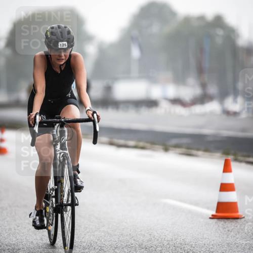 16.08.2026 - KN Förde Triathlon 2026 H.Heesch http://msf.ph/oto/9964329 16.08.2026 09:35:02 Radfahren 125, 147, 175, 197, 266, 805 meine-sportfotos.de