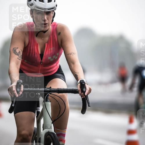 16.08.2026 - KN Förde Triathlon 2026 H.Heesch http://msf.ph/oto/9964385 16.08.2026 09:35:08 Radfahren 147, 262, 805 meine-sportfotos.de