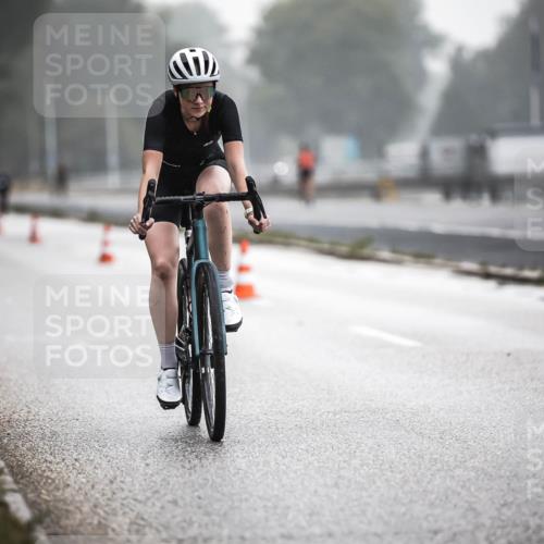 16.08.2026 - KN Förde Triathlon 2026 H.Heesch http://msf.ph/oto/9964446 16.08.2026 09:35:25 Radfahren 123, 131, 161, 251 meine-sportfotos.de