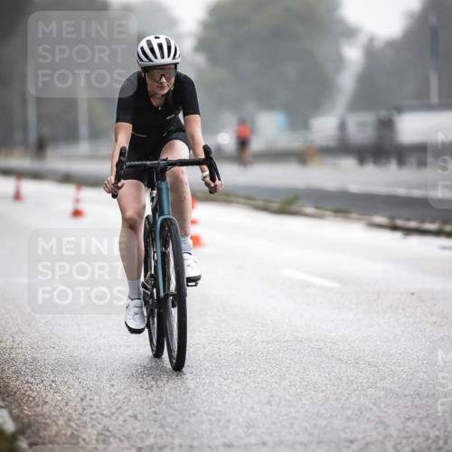 16.08.2026 - KN Förde Triathlon 2026 H.Heesch http://msf.ph/oto/9964447 16.08.2026 09:35:25 Radfahren 123, 131, 161, 251 meine-sportfotos.de