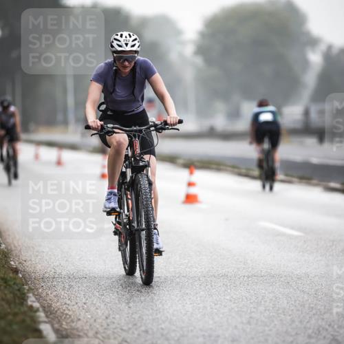 16.08.2026 - KN Förde Triathlon 2026 H.Heesch http://msf.ph/oto/9964500 16.08.2026 09:35:38 Radfahren 135, 246, 252, 263 meine-sportfotos.de