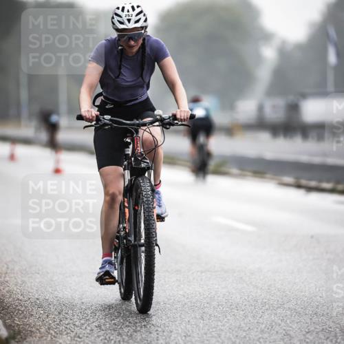 16.08.2026 - KN Förde Triathlon 2026 H.Heesch http://msf.ph/oto/9964510 16.08.2026 09:35:39 Radfahren 135, 246, 252, 263 meine-sportfotos.de