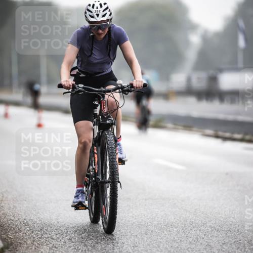 16.08.2026 - KN Förde Triathlon 2026 H.Heesch http://msf.ph/oto/9964511 16.08.2026 09:35:39 Radfahren 135, 246, 252, 263 meine-sportfotos.de