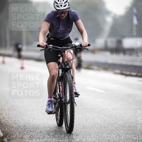 16.08.2026 - KN Förde Triathlon 2026 H.Heesch http://msf.ph/oto/9964513 16.08.2026 09:35:39 Radfahren 135, 246, 252, 263 meine-sportfotos.de