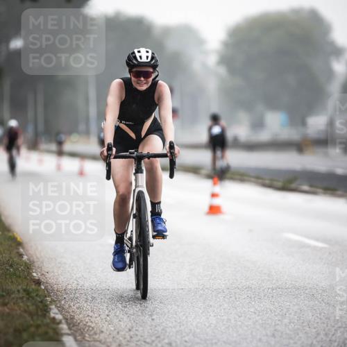 16.08.2026 - KN Förde Triathlon 2026 H.Heesch http://msf.ph/oto/9964548 16.08.2026 09:35:46 Radfahren 238, 259 meine-sportfotos.de