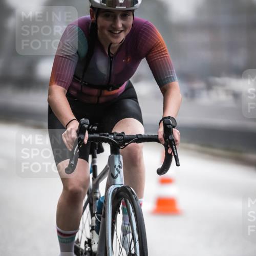 16.08.2026 - KN Förde Triathlon 2026 H.Heesch http://msf.ph/oto/9964605 16.08.2026 09:35:54 Radfahren 189, 195, 225, 254 meine-sportfotos.de