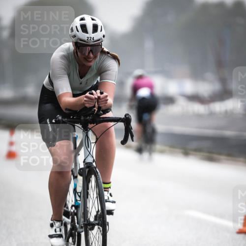 16.08.2026 - KN Förde Triathlon 2026 H.Heesch http://msf.ph/oto/9964736 16.08.2026 09:36:27 Radfahren 103, 174, 224 meine-sportfotos.de