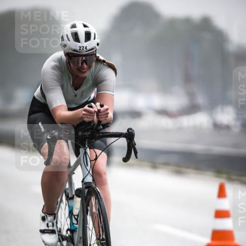 16.08.2026 - KN Förde Triathlon 2026 H.Heesch http://msf.ph/oto/9964740 16.08.2026 09:36:27 Radfahren 103, 174, 224 meine-sportfotos.de
