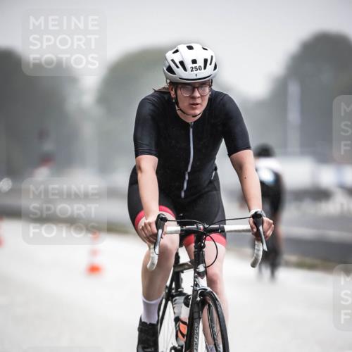 16.08.2026 - KN Förde Triathlon 2026 H.Heesch http://msf.ph/oto/9964869 16.08.2026 09:37:06 Radfahren 145, 153, 200, 250, 268 meine-sportfotos.de