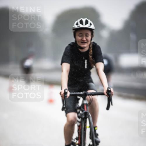 16.08.2026 - KN Förde Triathlon 2026 H.Heesch http://msf.ph/oto/9964900 16.08.2026 09:37:11 Radfahren 145, 153, 169, 200 meine-sportfotos.de
