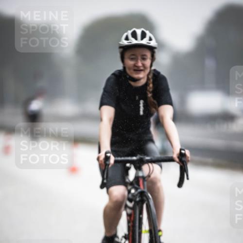 16.08.2026 - KN Förde Triathlon 2026 H.Heesch http://msf.ph/oto/9964902 16.08.2026 09:37:11 Radfahren 145, 153, 169, 200 meine-sportfotos.de