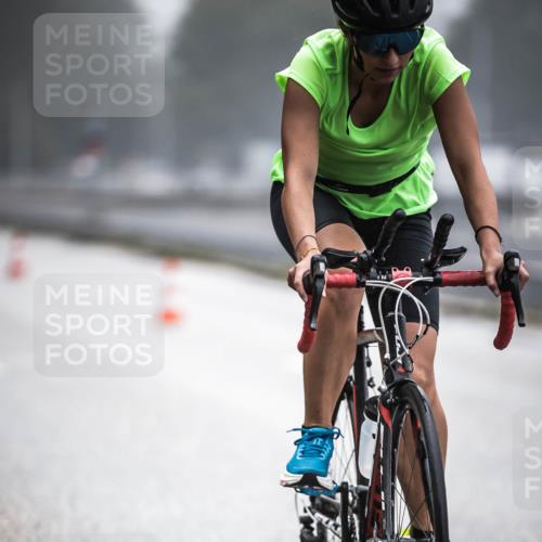 16.08.2026 - KN Förde Triathlon 2026 H.Heesch http://msf.ph/oto/9964994 16.08.2026 09:37:34 Radfahren 191, 197 meine-sportfotos.de