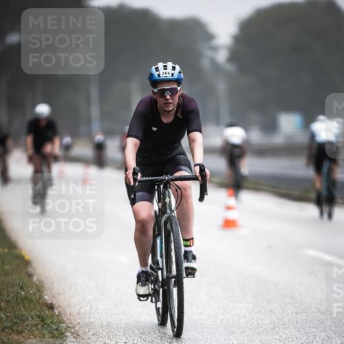 16.08.2026 - KN Förde Triathlon 2026 H.Heesch http://msf.ph/oto/9965021 16.08.2026 09:38:03 Radfahren 142, 152, 172, 184, 230, 266 meine-sportfotos.de