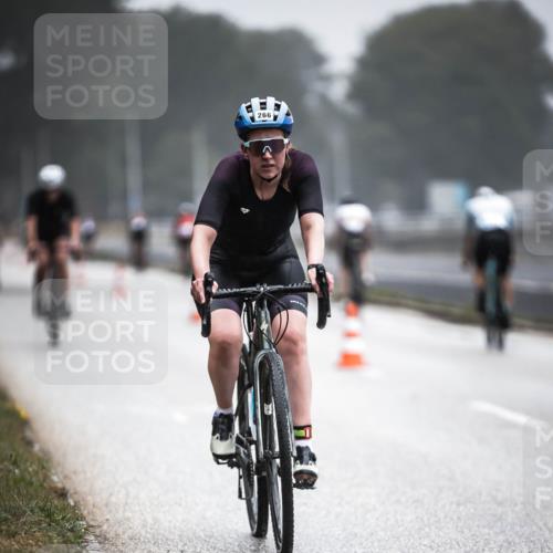 16.08.2026 - KN Förde Triathlon 2026 H.Heesch http://msf.ph/oto/9965023 16.08.2026 09:38:03 Radfahren 142, 152, 172, 184, 230, 266 meine-sportfotos.de